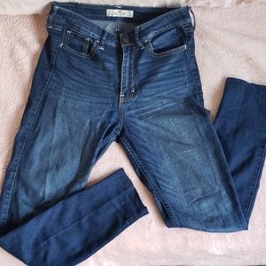 High waisted Hollister skinny jeans